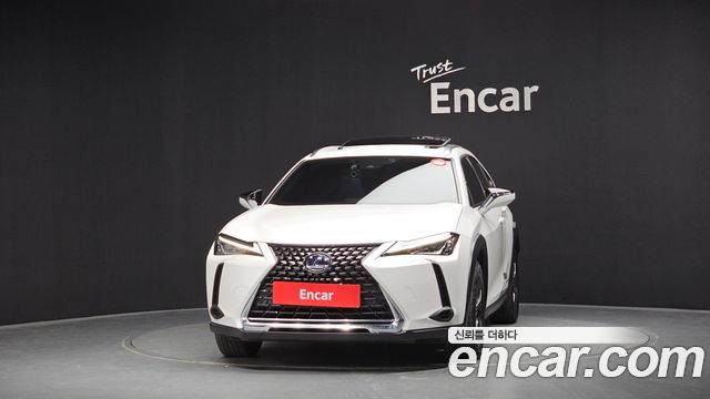 Lexus UX 2.0 2WD — пробег 40 411 км — фото 3 из 5