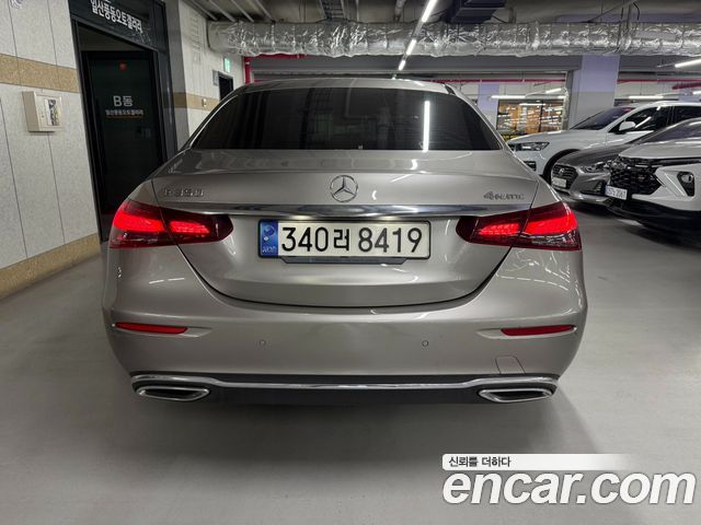 Mercedes-Benz E-Class E300 4MATIC AMG Line — пробег 58 000 км — фото 4 из 5