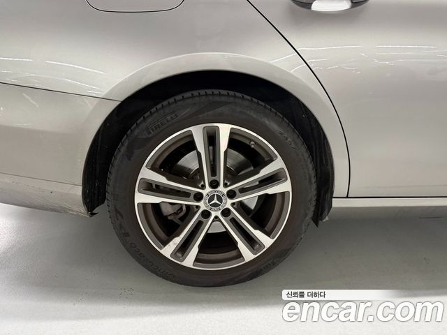 Mercedes-Benz E-Class E300 4MATIC AMG Line — пробег 58 000 км — фото 5 из 5