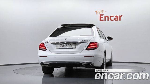 Mercedes-Benz E-Class из Кореи Encar