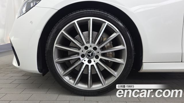 Mercedes-Benz E-Class E350 4MATIC AMG Line — пробег 99 796 км — фото 5 из 5