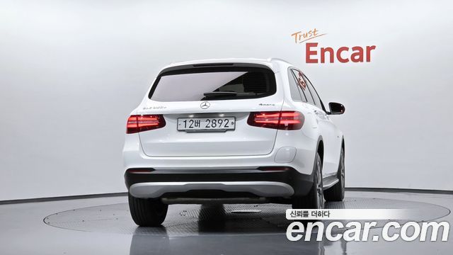 Mercedes-Benz GLC-Class GLC350e 4MATIC Premium — пробег 136 175 км — фото 4 из 5