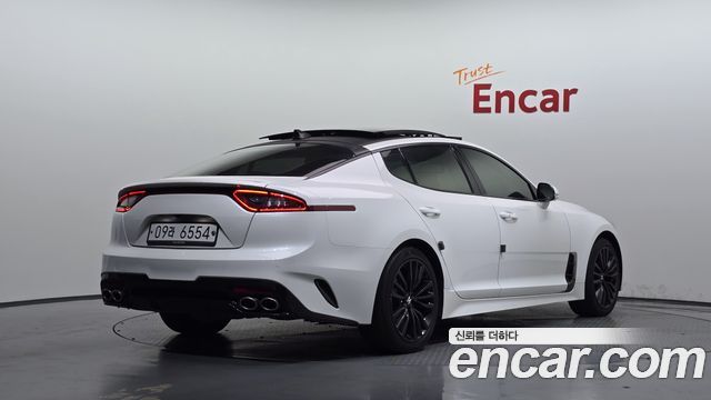 Kia Stinger из Кореи Encar