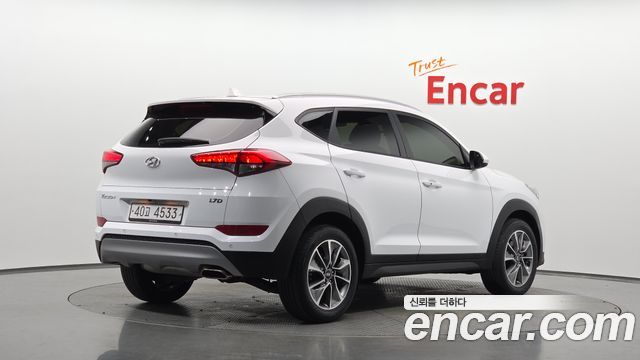 Hyundai Tucson Diesel 1.7 2WD Premium — пробег 84 275 км — фото 2 из 5