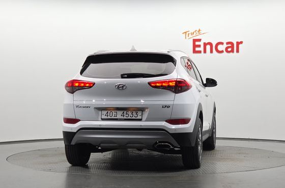Hyundai Tucson Diesel 1.7 2WD Premium — пробег 84 275 км — фото 4 из 5