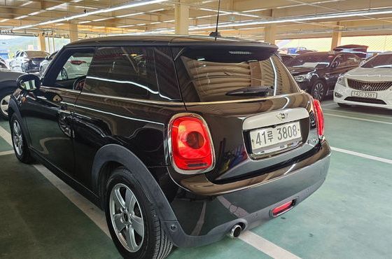Mini Cooper Mid 3rd — пробег 136 365 км — фото 5 из 5
