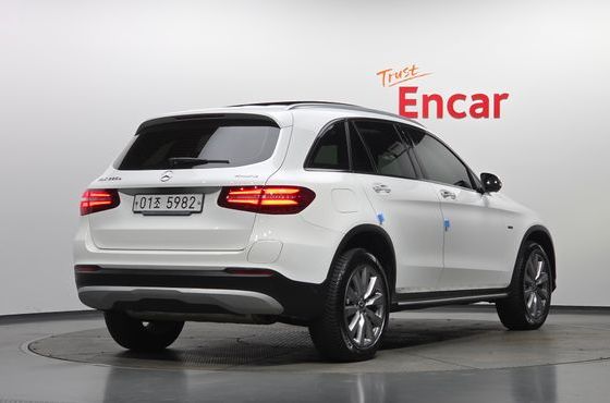 Mercedes-Benz GLC-Class GLC350e 4MATIC Premium — пробег 98 255 км — фото 2 из 5