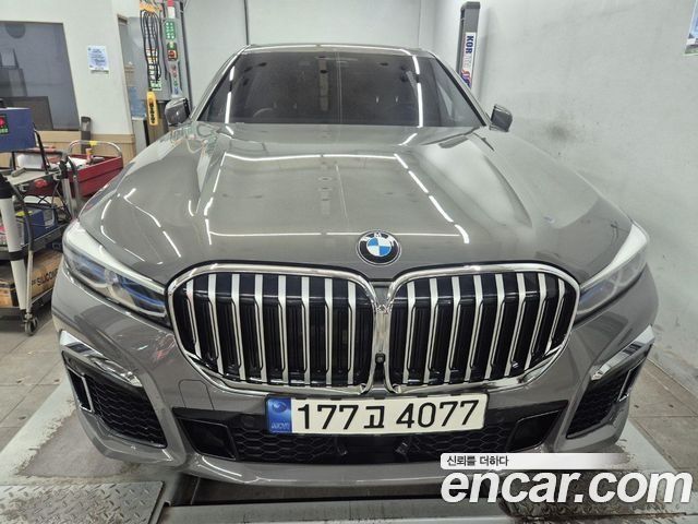 BMW 7-Series 740Li xDrive M Sport Package — пробег 89 080 км — фото 1 из 3