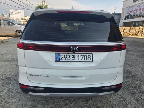 Kia Carnival Diesel 9-Seater Prestige — пробег 78 745 км — фото 2 из 5
