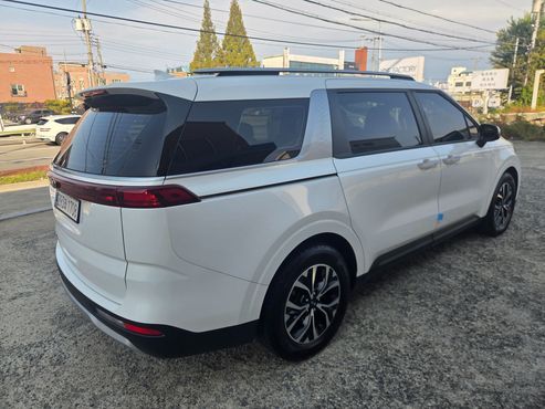 Kia Carnival Diesel 9-Seater Prestige — пробег 78 745 км — фото 5 из 5