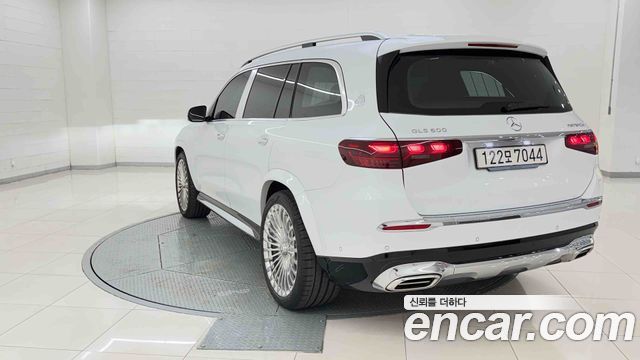 Mercedes-Benz GLS-Class Maybach GLS600 4MATIC — пробег 8 486 км — фото 4 из 5