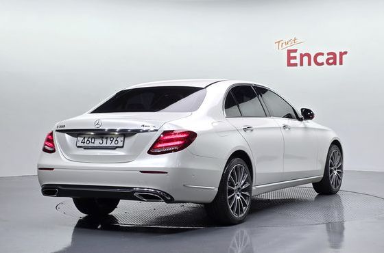 Mercedes-Benz E-Class E300 4MATIC Exclusive — пробег 93 407 км — фото 2 из 5
