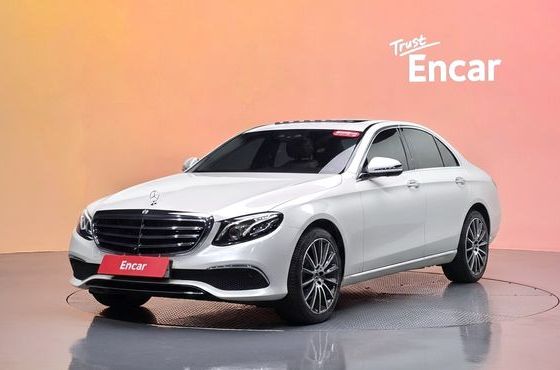 Mercedes-Benz E-Class E300 4MATIC Exclusive — пробег 93 407 км — фото 1 из 5