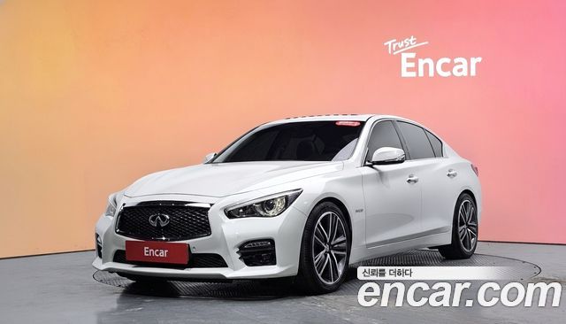 Infiniti Q50 3.5 Hybrid Essence — пробег 70 832 км — фото 1 из 5