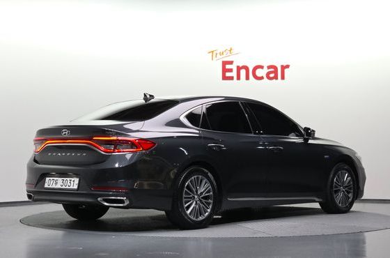 Hyundai Grandeur Exclusive Special — пробег 206 660 км — фото 2 из 5