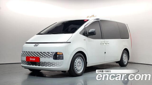 Hyundai Staria Tourer 11-Seater Smart — пробег 69 942 км — фото 1 из 5