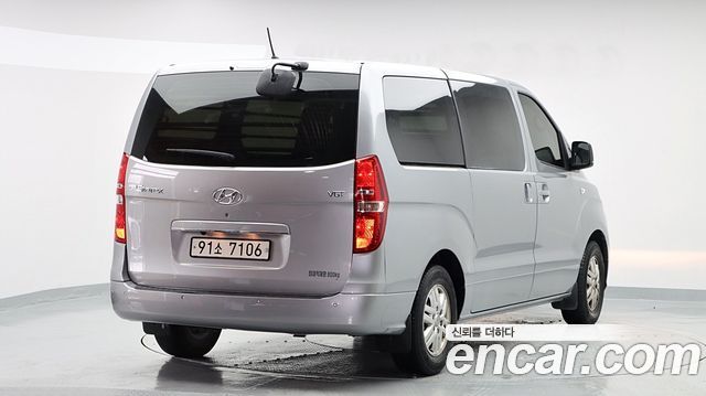 Hyundai Starex Van 3-Seater Smart — пробег 75 162 км — фото 2 из 5