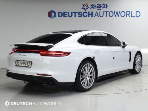 Porsche Panamera 3.0 AWD — пробег 120 750 км — фото 2 из 5