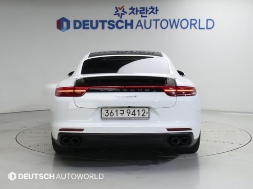 Porsche Panamera 3.0 AWD — пробег 120 750 км — фото 4 из 5