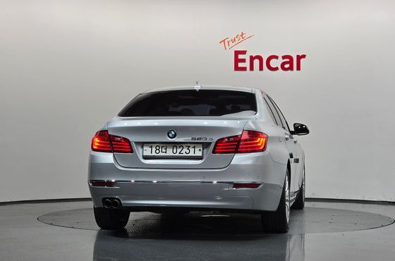 BMW 5-Series 520d Luxury Plus — пробег 78 100 км — фото 4 из 5