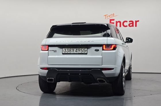 Land Rover Range Rover Evoque 2.0 TD4 HSE Dynamic — пробег 49 969 км — фото 4 из 5