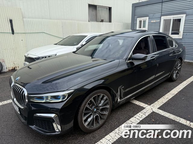 BMW 7-Series 740Li xDrive M Sport Package — пробег 109 801 км — фото 2 из 5