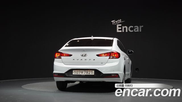 Hyundai AVANTE из Кореи Encar