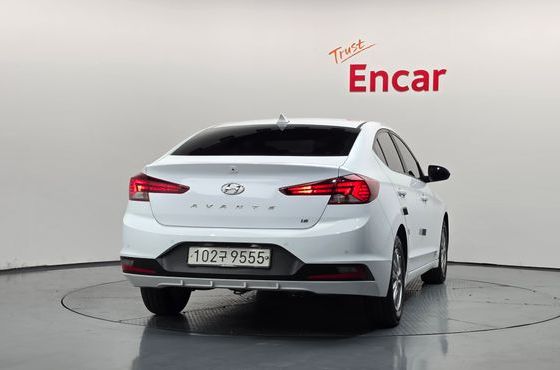Hyundai AVANTE 1.6 Smart — пробег 90 146 км — фото 4 из 5