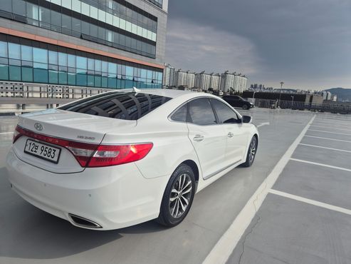 Hyundai Grandeur HG240 Luxury — пробег 129 286 км — фото 2 из 5