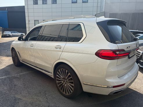 BMW X7 xDrive 40i Design Pure Excellence 7-Seater — пробег 92 115 км — фото 2 из 5
