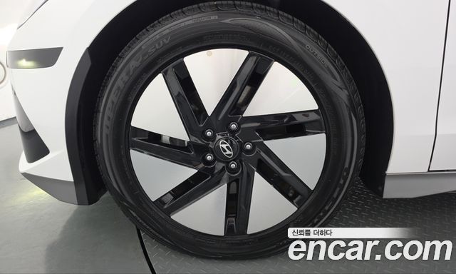Hyundai Ioniq6 Standard E-Value+ — пробег 24 518 км — фото 5 из 5