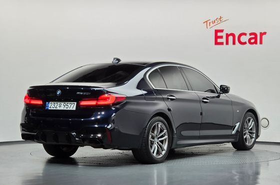 BMW 5-Series 530i M Sport Package — пробег 168 874 км — фото 2 из 5