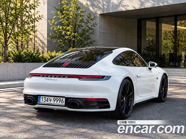 Porsche 911 Carrera — пробег 8 250 км — фото 2 из 5