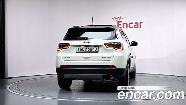 Jeep Compass из Кореи Encar