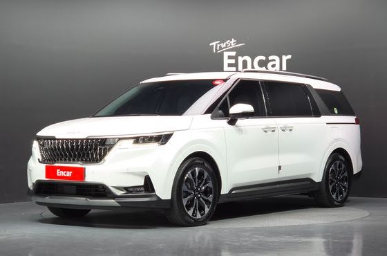 Kia Carnival Diesel 9-Seater Signature — пробег 40 066 км — фото 1 из 5