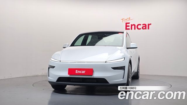 Tesla Model Y L Long Range AWD — пробег 16 км — фото 3 из 5