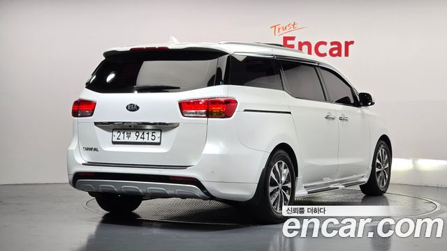 Kia Carnival 9-seater Prestige — пробег 169 328 км — фото 2 из 5