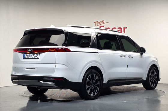 Kia Carnival Diesel 9-Seater Signature — пробег 32 486 км — фото 2 из 5