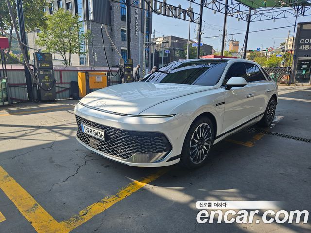 Hyundai Grandeur Caligraphy — пробег 2 279 км — фото 2 из 5