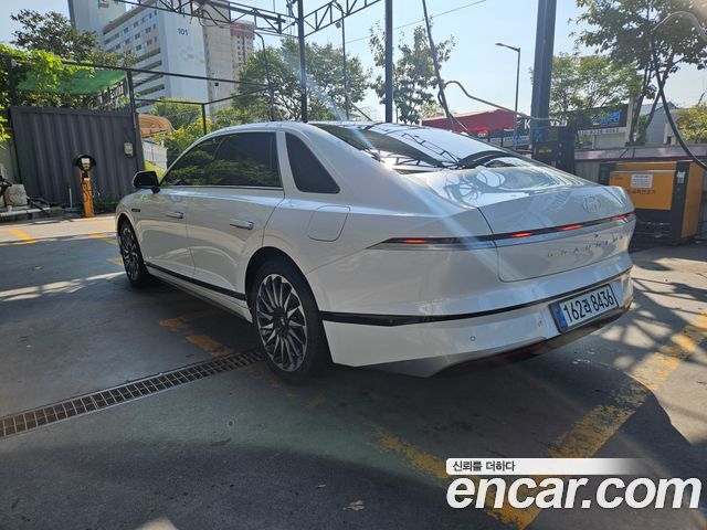 Hyundai Grandeur Caligraphy — пробег 2 279 км — фото 4 из 5
