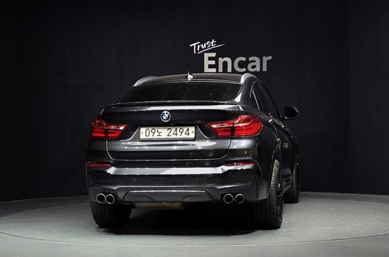 BMW X4 xDrive20d M Sport — пробег 153 287 км — фото 4 из 5