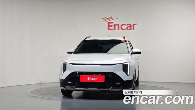 Kia Niro Prestige — пробег 5 991 км — фото 3 из 5
