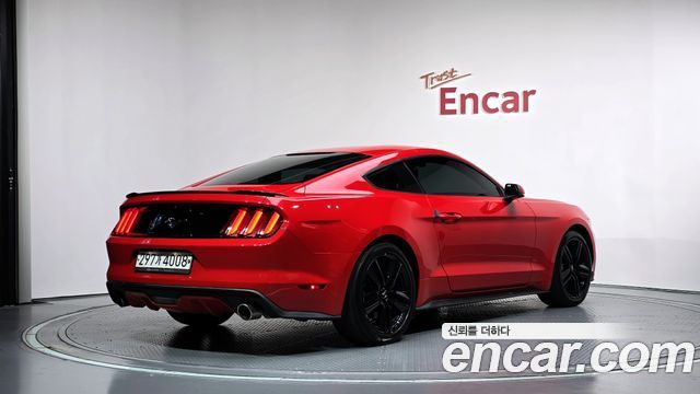 Ford Mustang Coupe — пробег 162 851 км — фото 2 из 5