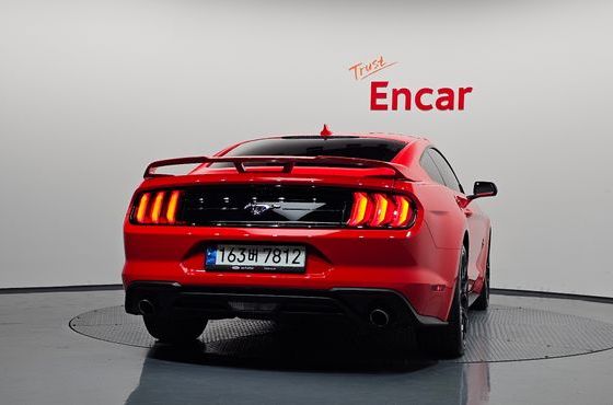 Ford Mustang Coupe — пробег 38 309 км — фото 4 из 5