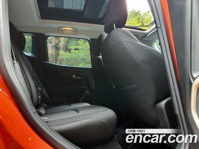 Jeep Renegade 2.0 Diesel Longitude AWD — пробег 67 411 км — фото 5 из 5