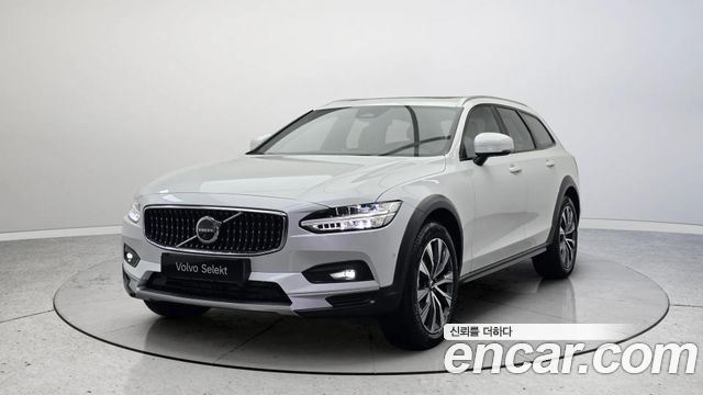 Volvo V90 B5 Ultra AWD — пробег 9 180 км — фото 1 из 5