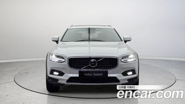 Volvo V90 B5 Ultra AWD — пробег 9 180 км — фото 2 из 5