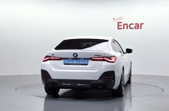 BMW i4 eDrive40 M Sports Pro — пробег 47 663 км — фото 4 из 5