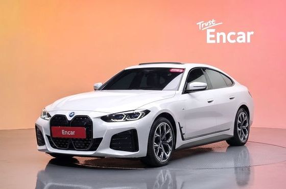 BMW i4 eDrive40 M Sports Pro — пробег 47 663 км — фото 1 из 5