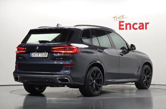 BMW X5 xDrive 40i M Sport — пробег 89 475 км — фото 2 из 5